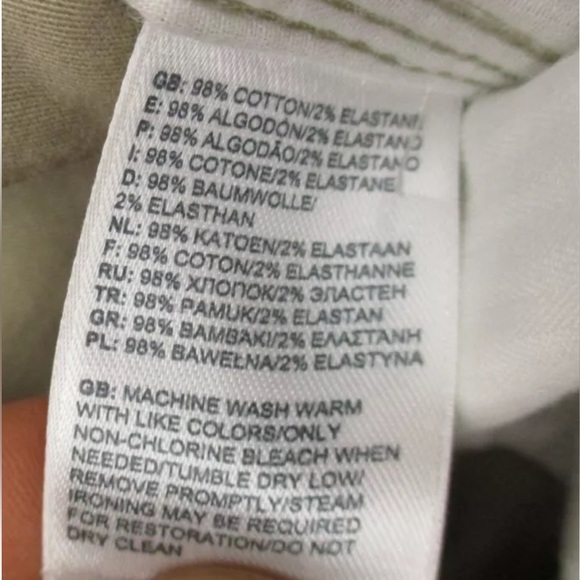 Women’s The North Face Shorts - Picture 4 of 4